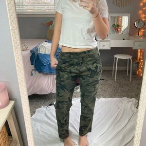 Gap womens sz 4 girlfriend chino camo pants